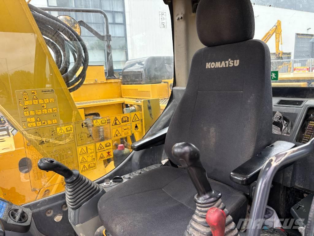 Komatsu PC138US-11 Bageri guseničari