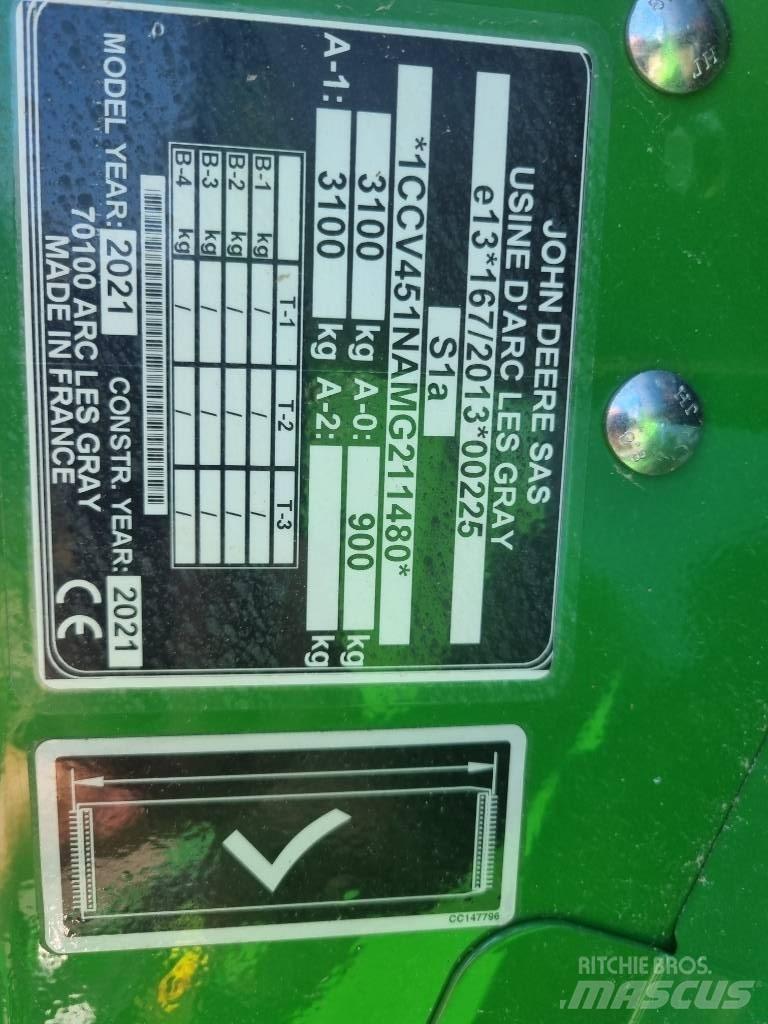 John Deere V451G Prese/balirke za rolo bale