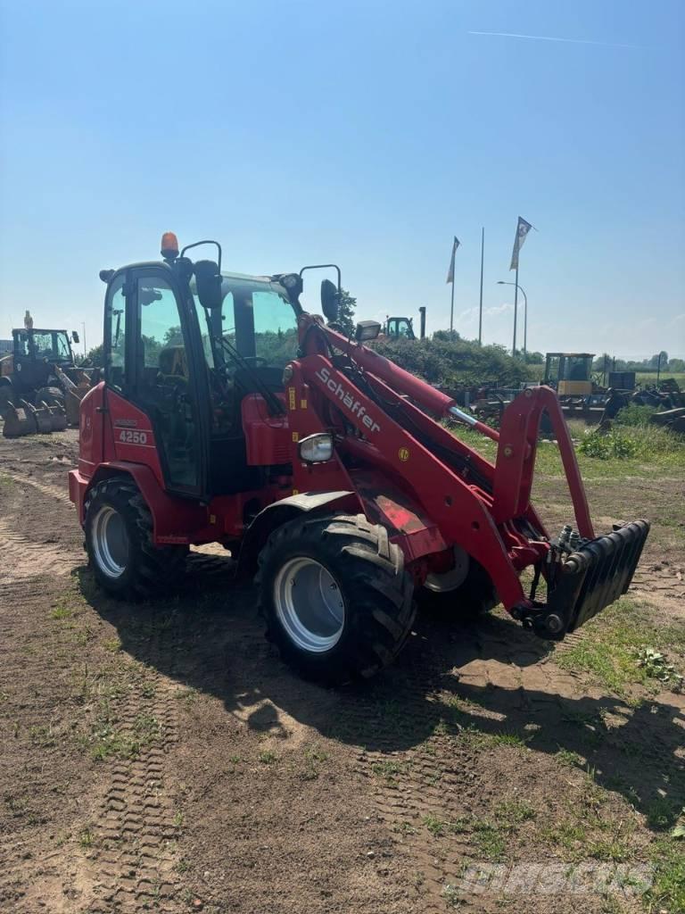 Schäffer 4250 Mini utovarivači