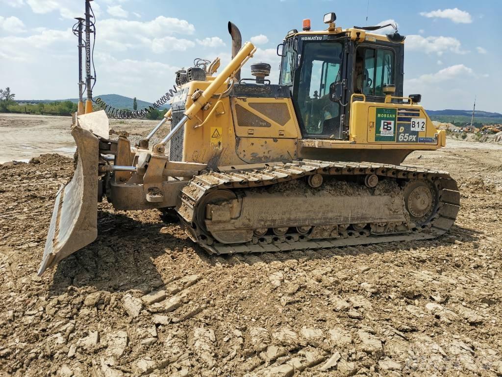 Komatsu D 65 PX-17 Buldožeri guseničari