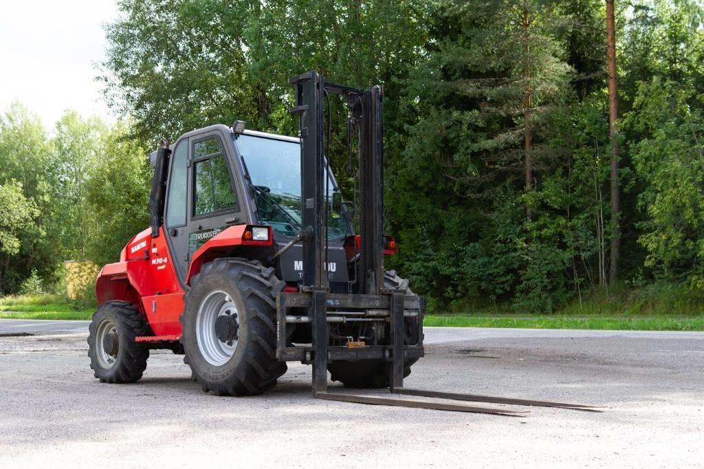 Manitou M 30.4 Vanterenski viljuškar