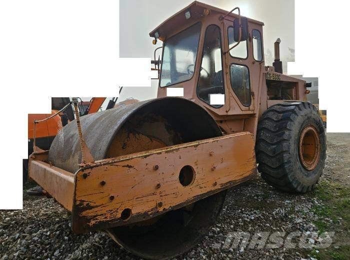 CAT CS 533 C Valjci sa duplim bubnjem