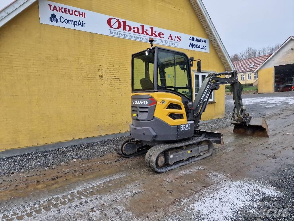 Volvo ECR25D Mini bageri < 7t