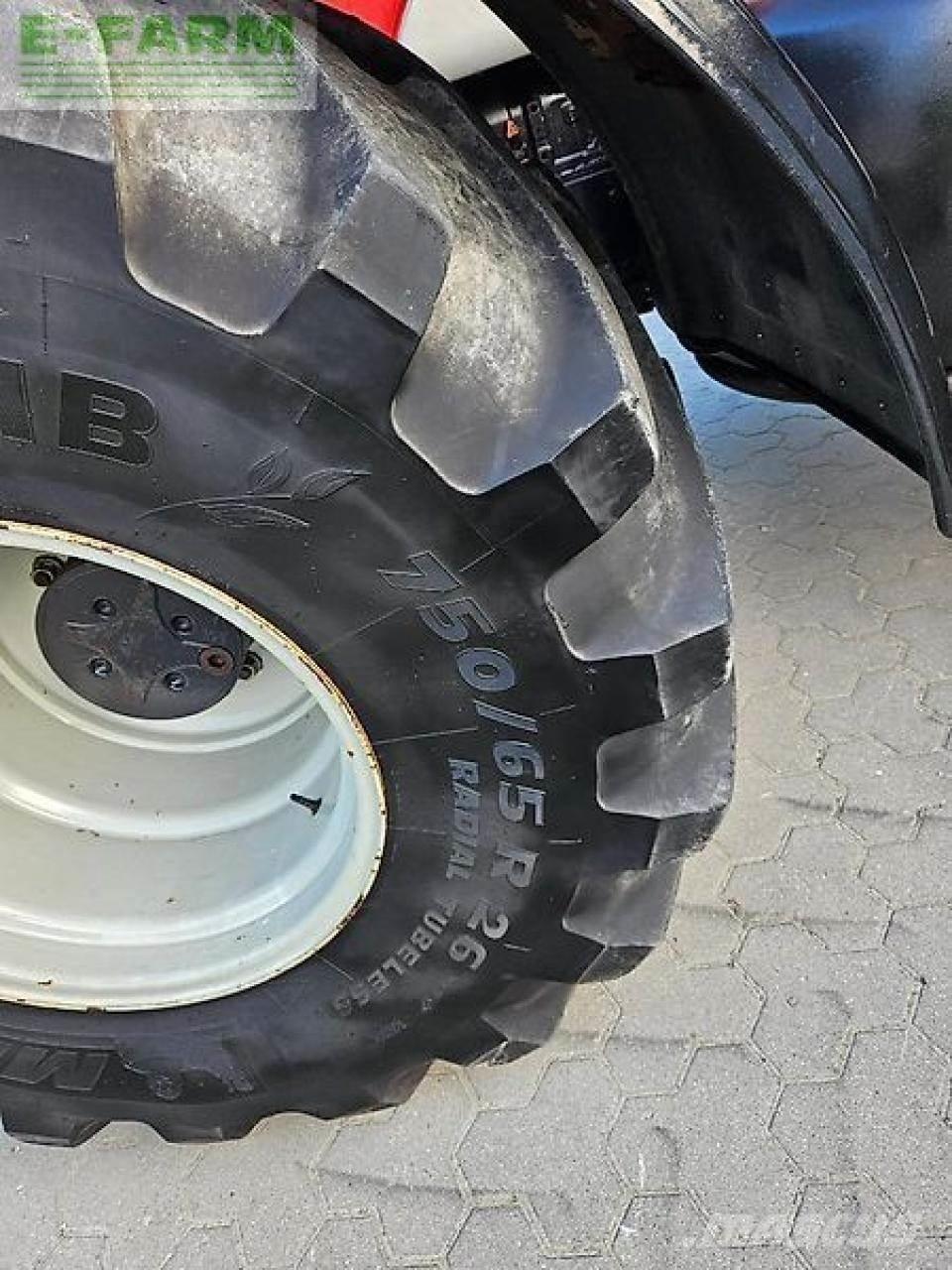 Valtra s 280 Traktori