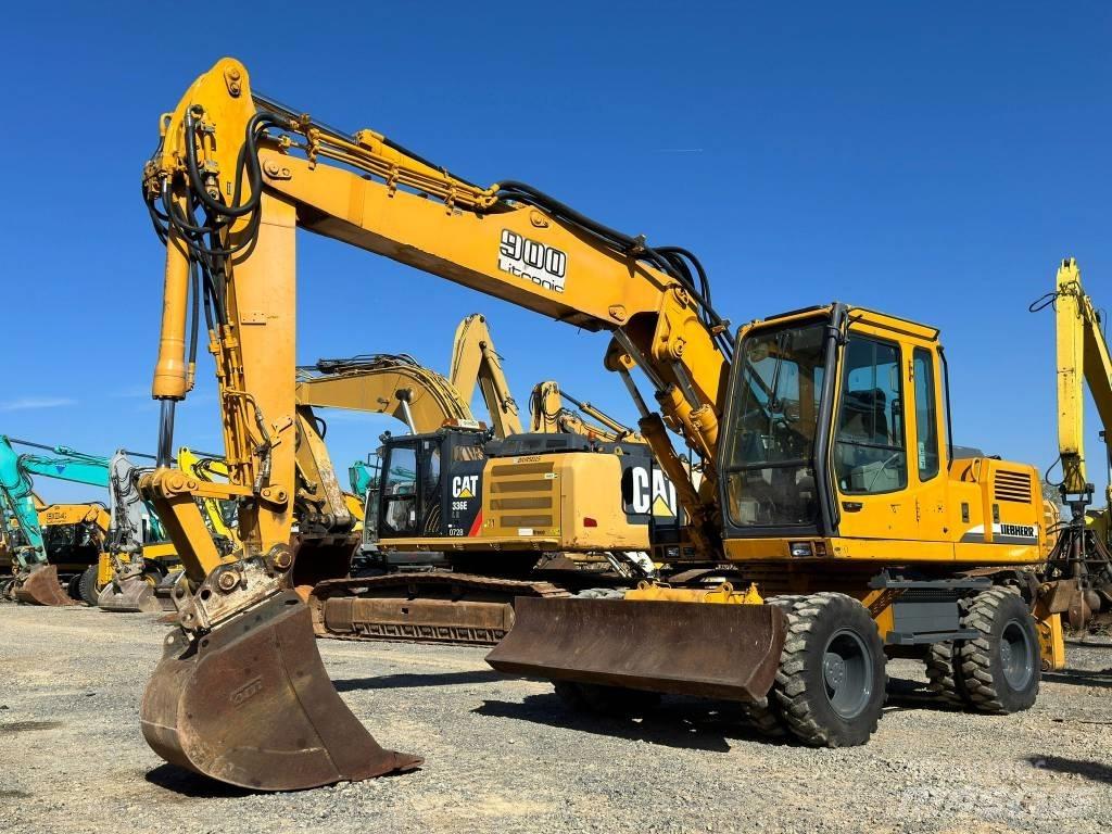 Liebherr A 900 B Bageri točkaši