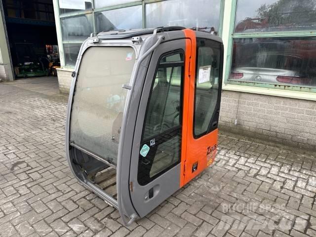 Hitachi Zaxis Kabine i unutrašnjost