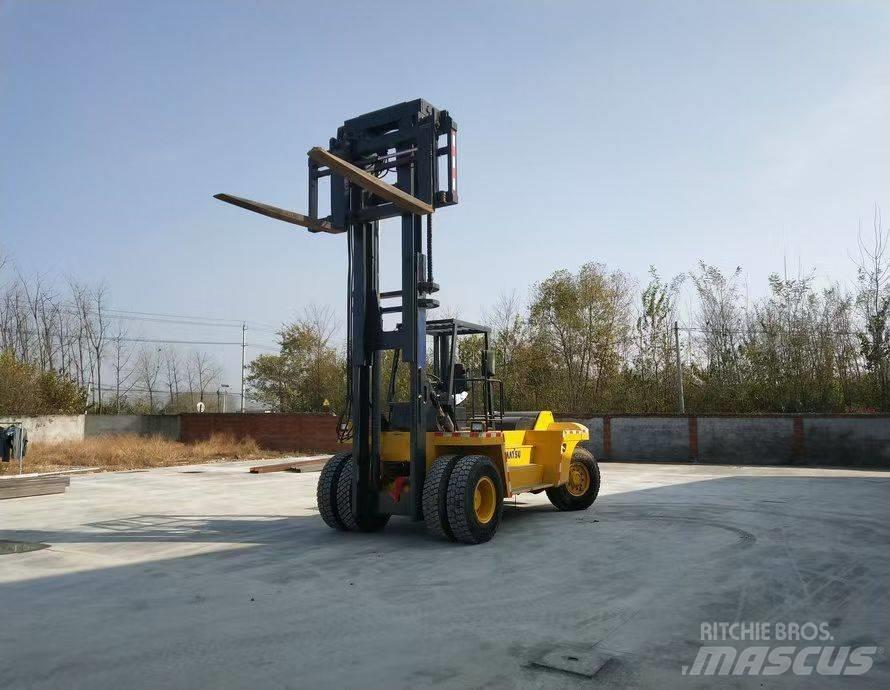 Komatsu FD 200 Dizelski viljuškari