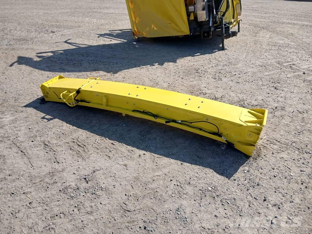 John Deere 460 Plus Mašine za stočnu hranu sa sopstvenim pogonom
