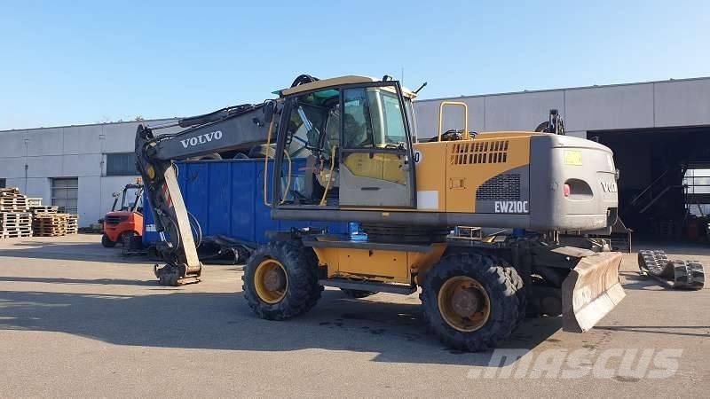 Volvo EW 210 C Bageri točkaši