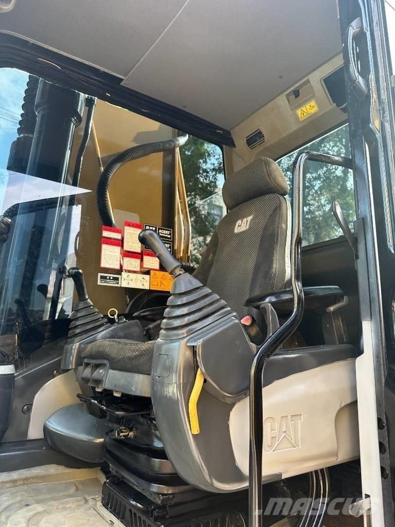 CAT 330 Midi bageri 7t – 12t