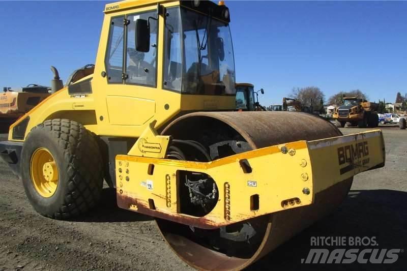 Bomag B213DH-4 Kombinovani valjci