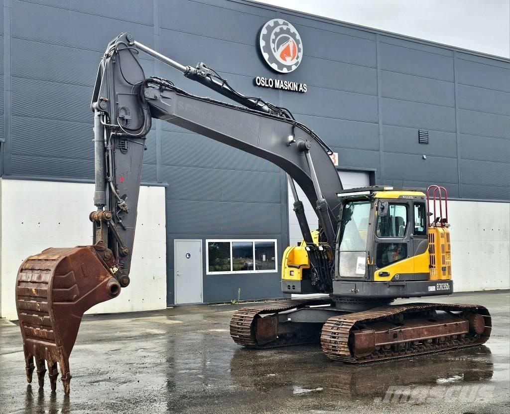 Volvo ECR235 DL Bageri guseničari