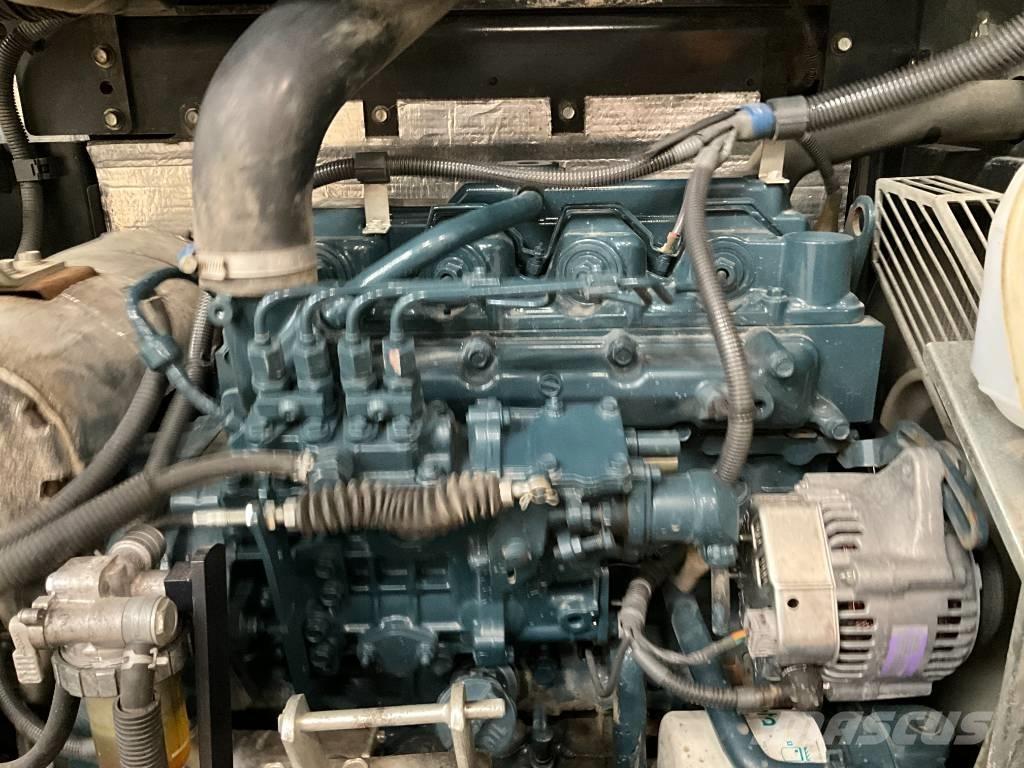 Kubota R 082 Utovarivači na točkove