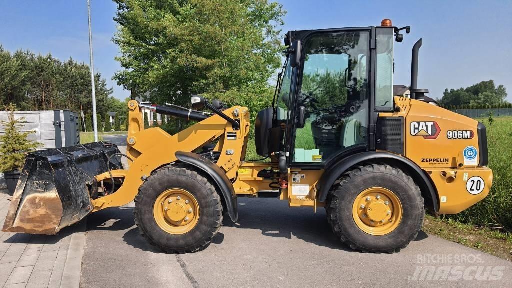 CAT 906M Utovarivači na točkove
