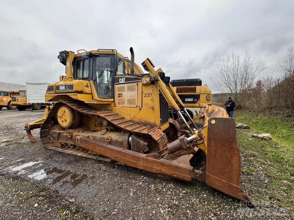 CAT D 6 R II DS XL Buldožeri guseničari