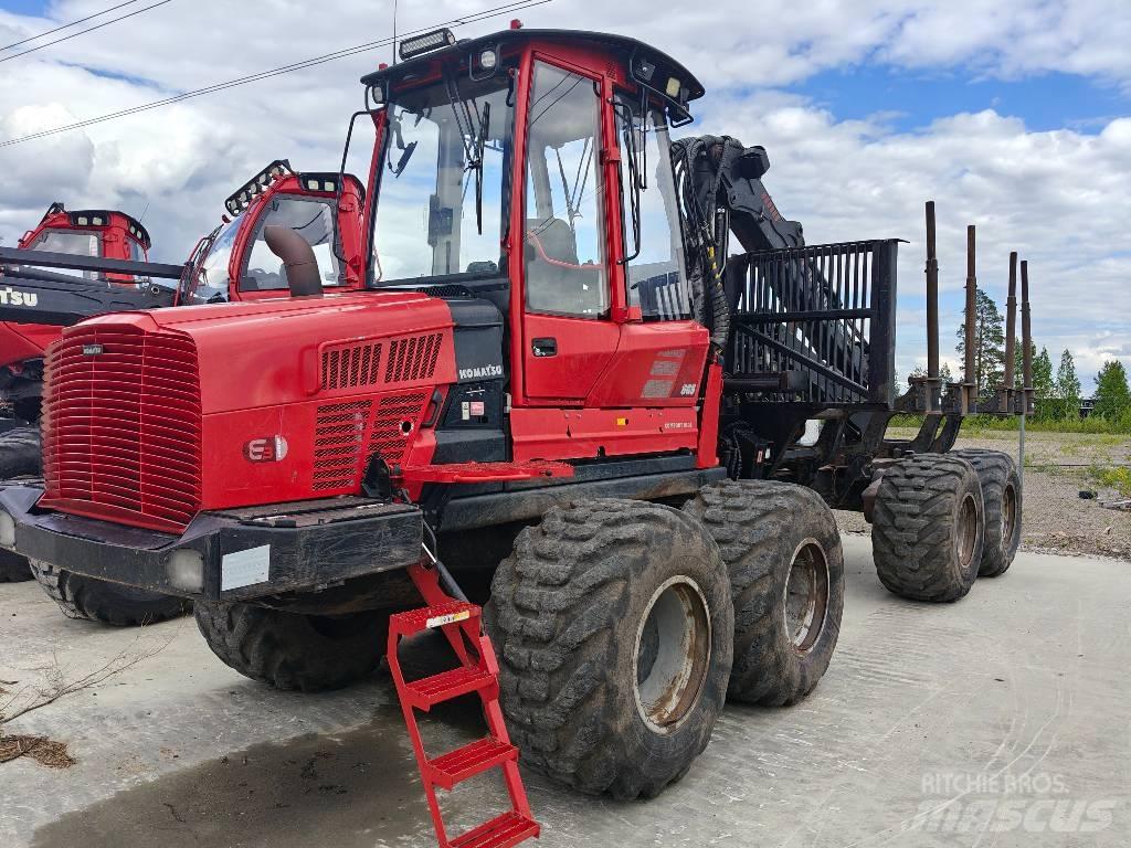 Komatsu 865 Forvarderi