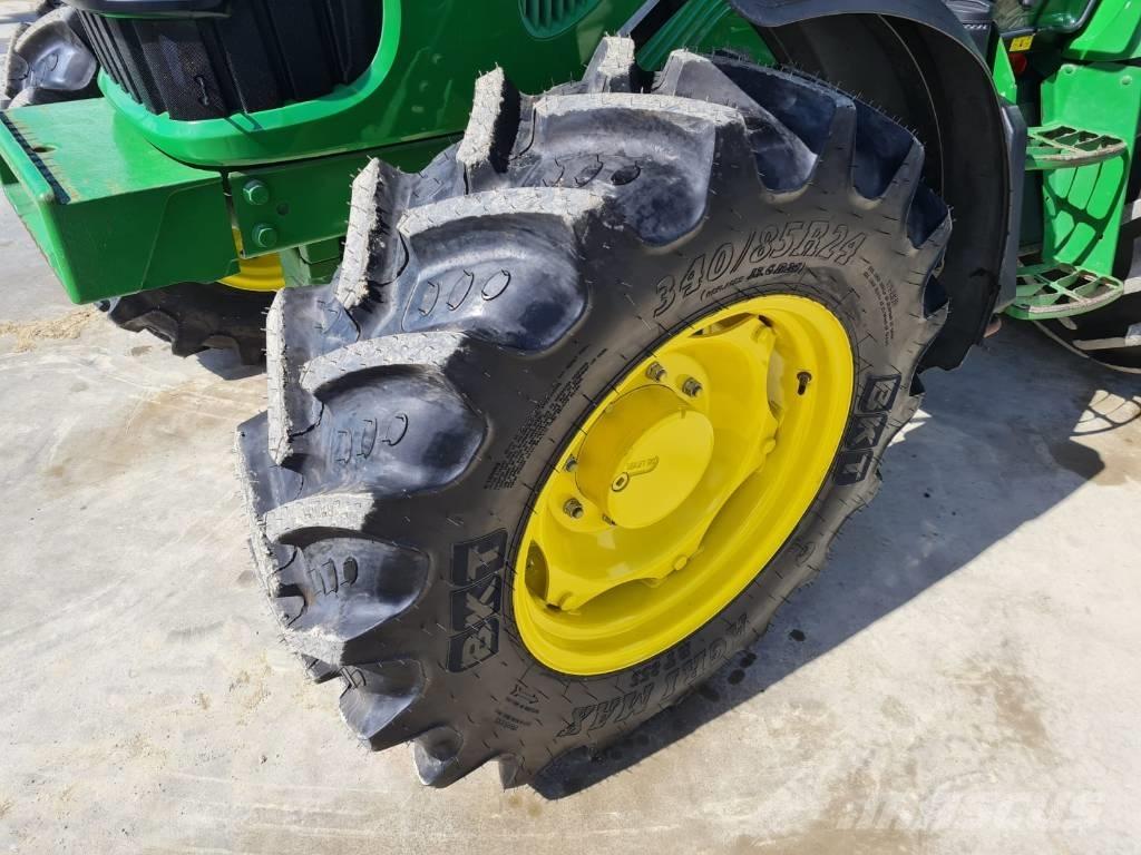 John Deere 5090 M Traktori