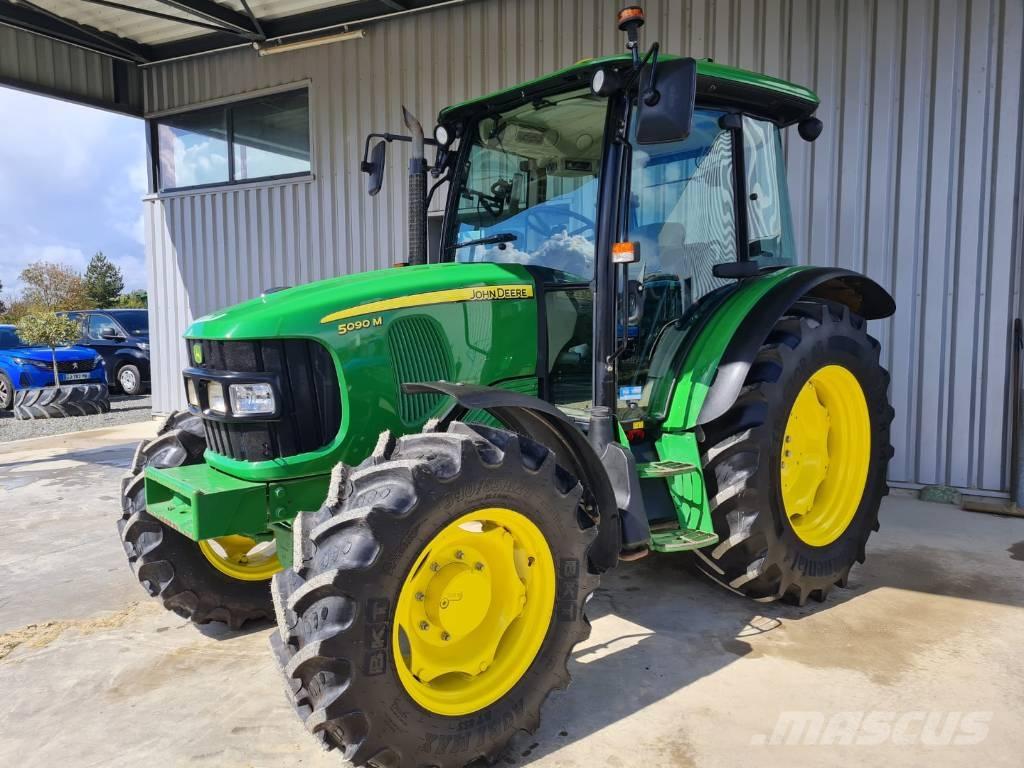 John Deere 5090 M Traktori