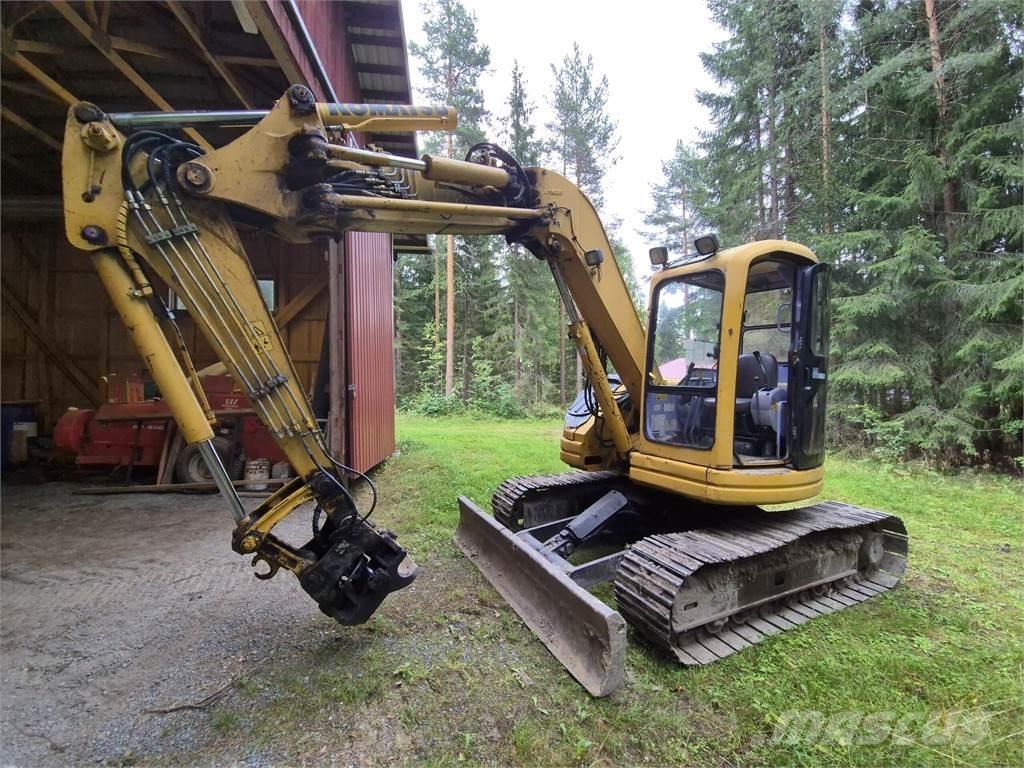 Komatsu PC75 UU Bageri guseničari