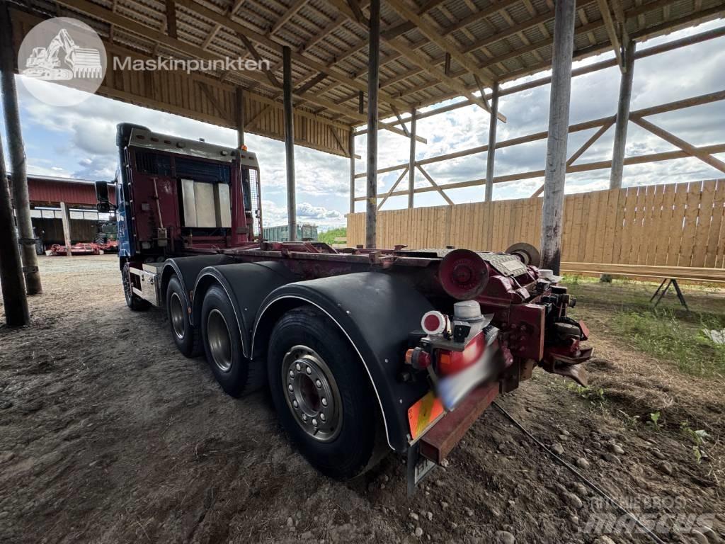 Volvo FH 16 550 Rol kiper kamioni sa kukom za podizanje tereta