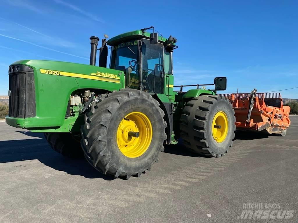 John Deere 9320 Traktori