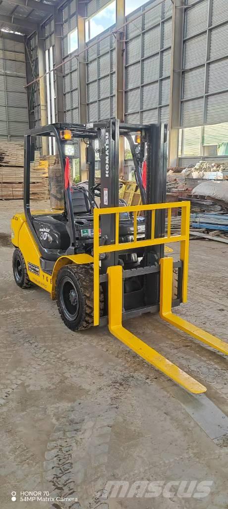 Komatsu FD 30 T-17 Dizelski viljuškari