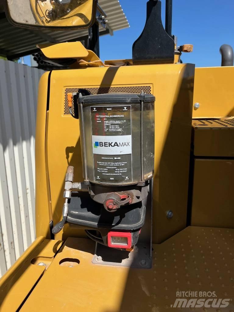 CAT 325 Bageri guseničari