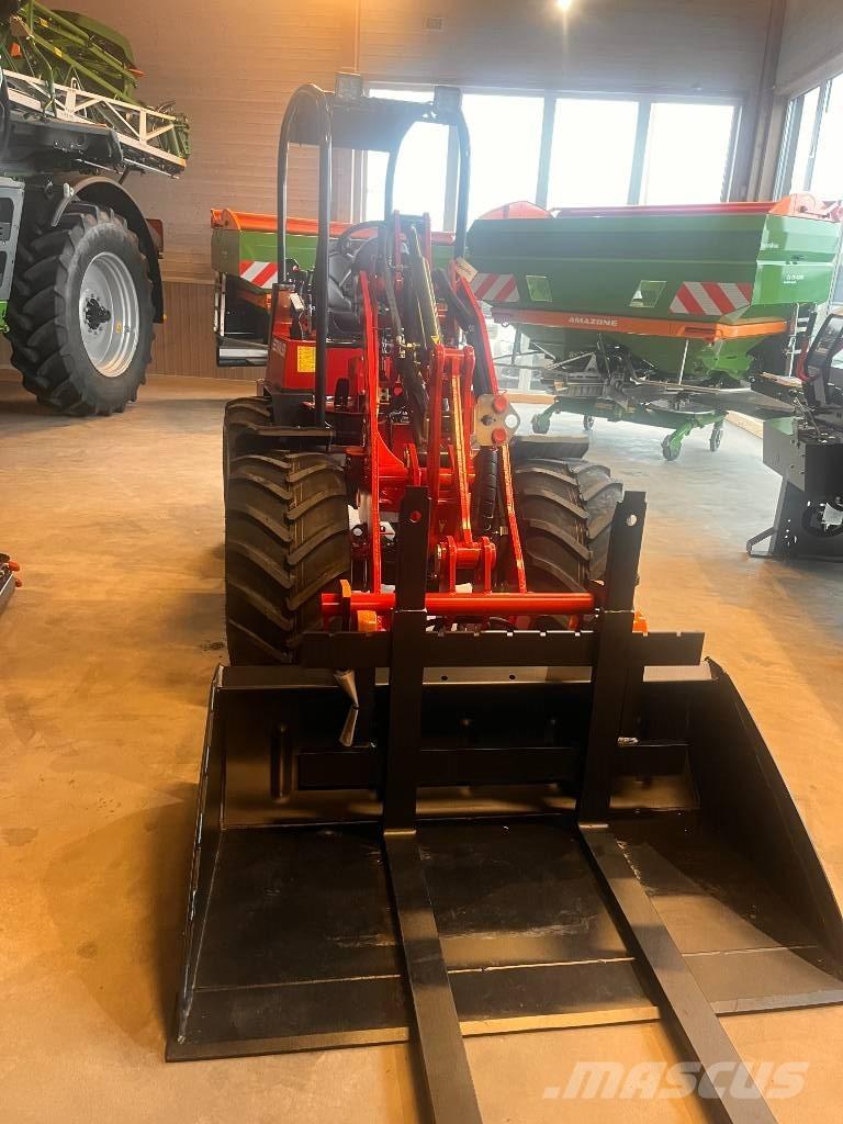 Thaler 2230S Višenamenski utovarivači