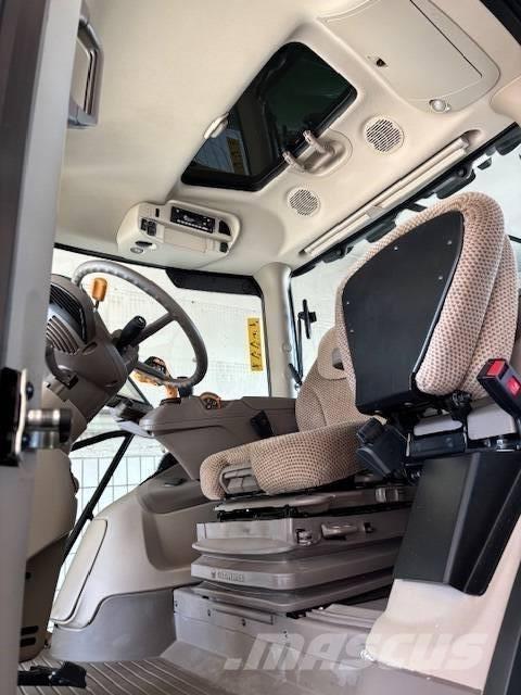 John Deere 6130R Traktori