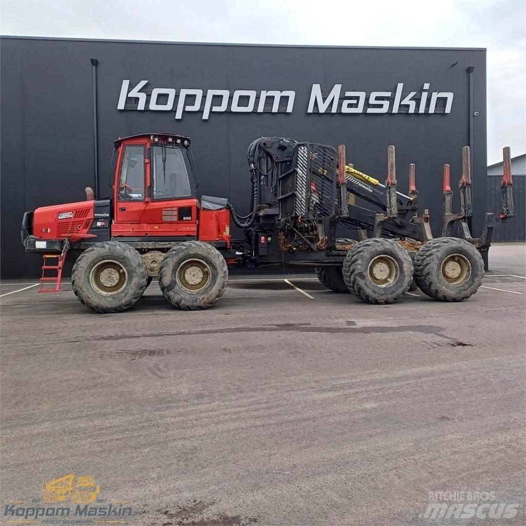 Komatsu 895 Forvarderi