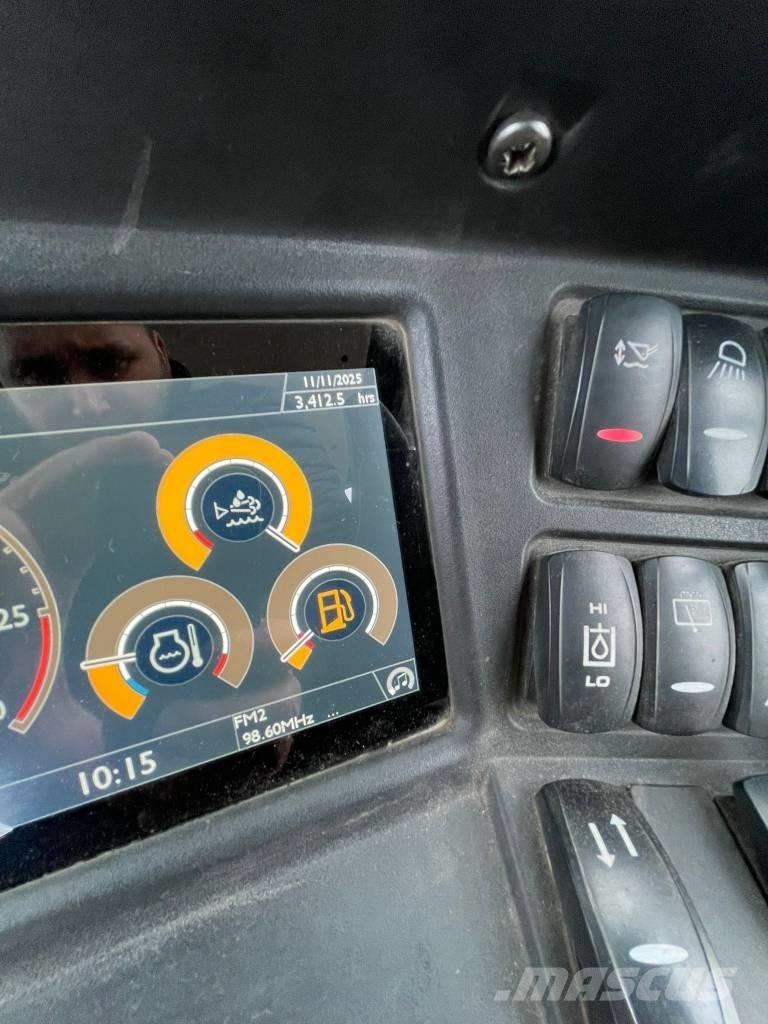 JCB 4 CX Rovokopači