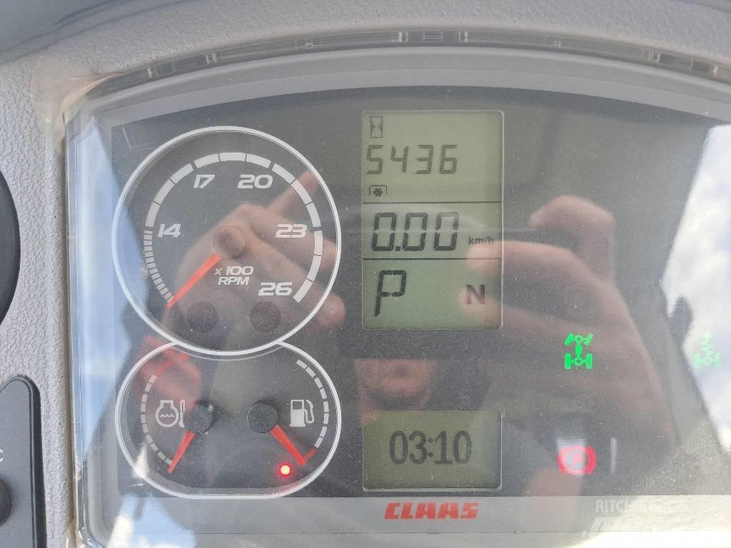 CLAAS Axion 850 Traktori
