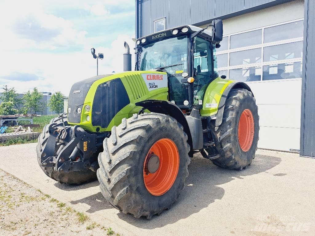 CLAAS Axion 850 Traktori