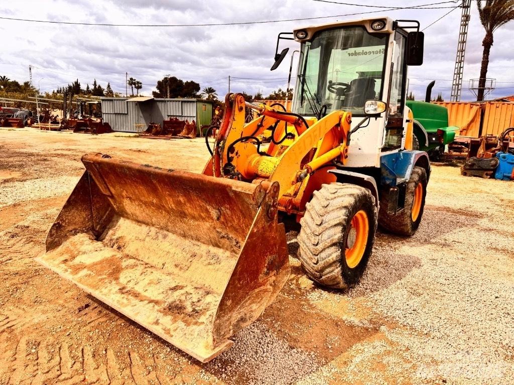 Liebherr L 507 Utovarivači na točkove