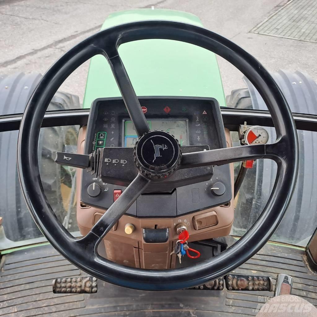John Deere 7700 Traktori