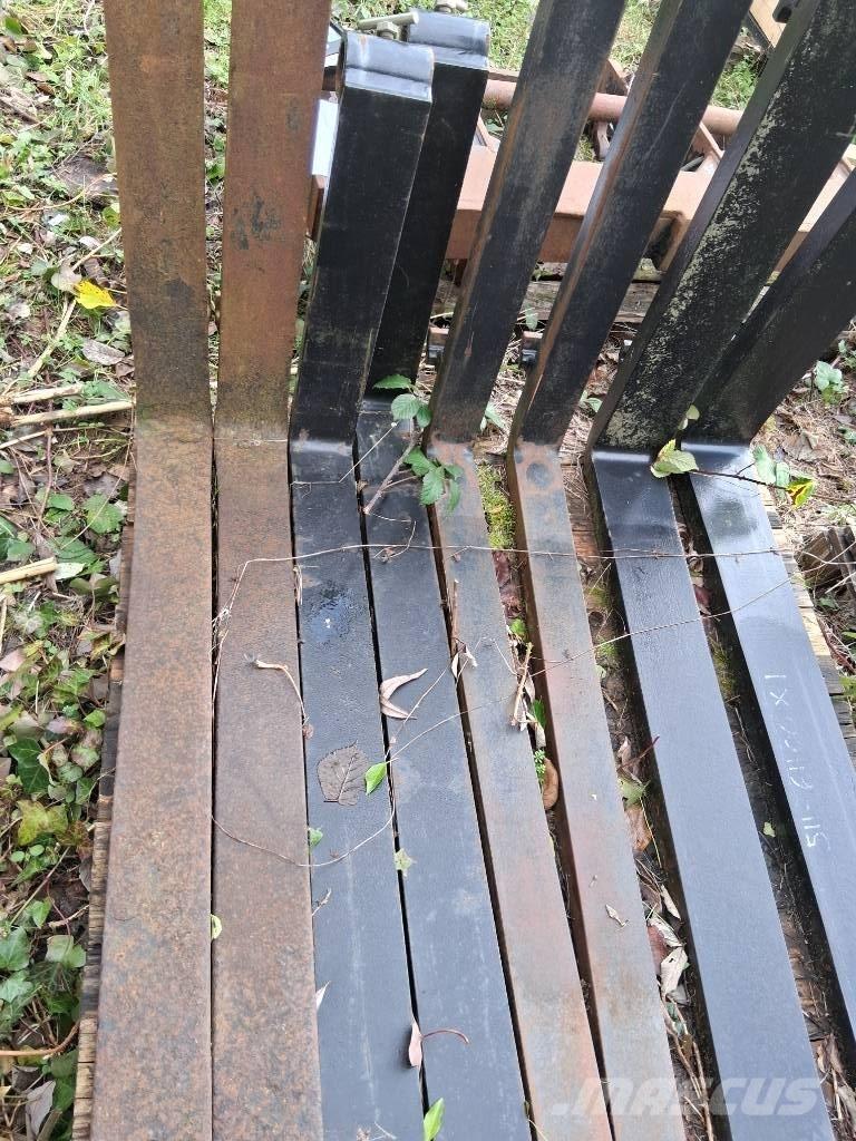 JCB Q FIT FORKS Ostala oprema za utovarivače i kopače