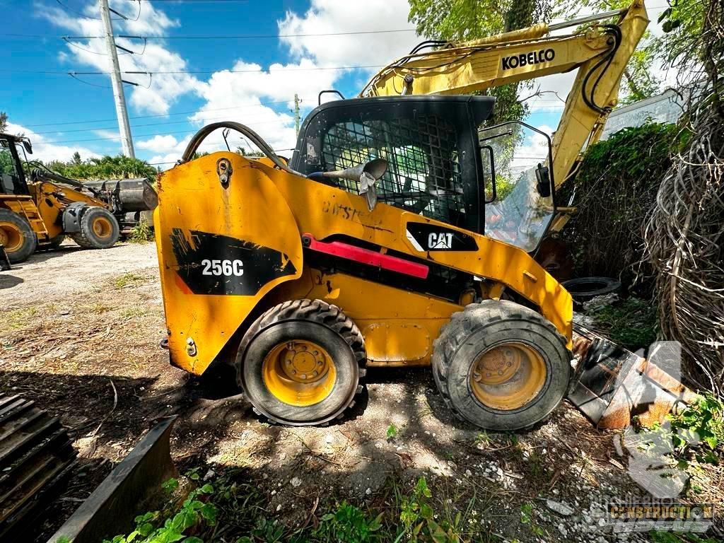 CAT 256 C Skid steer mini utovarivači