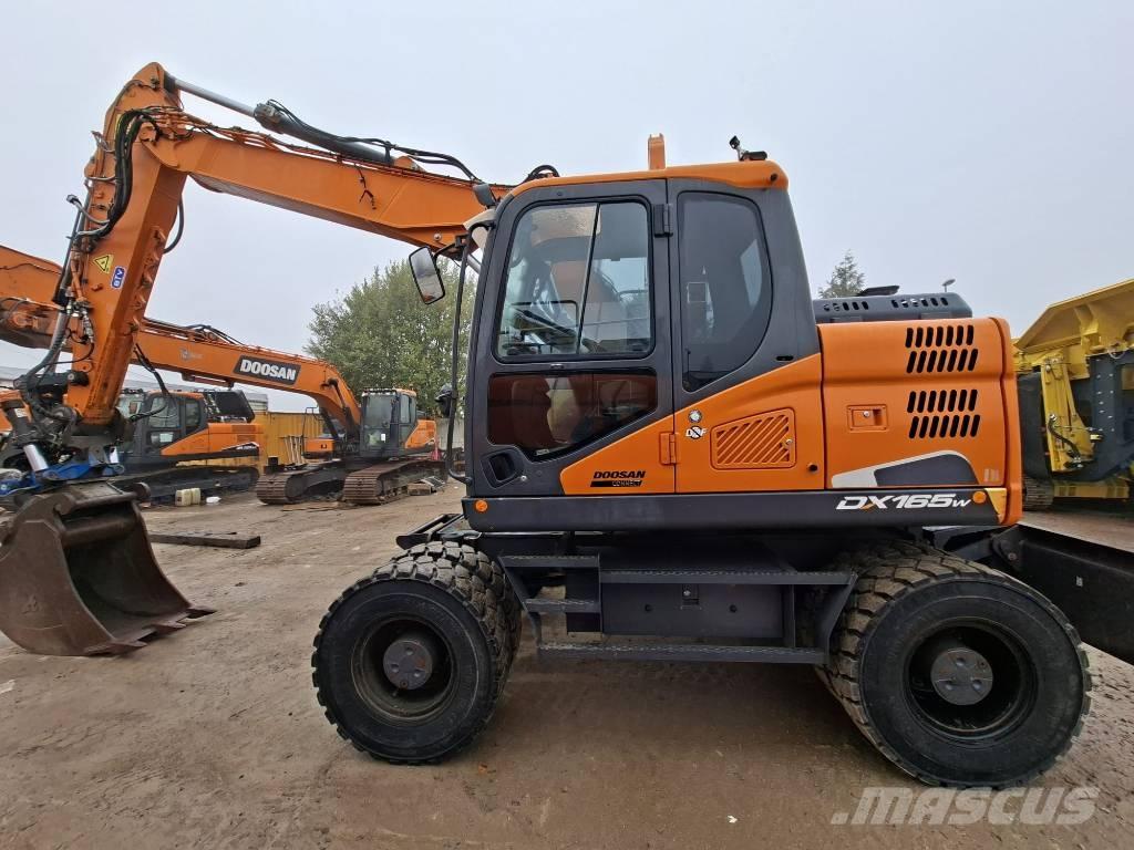 Doosan DX 165 W-5 Bageri točkaši