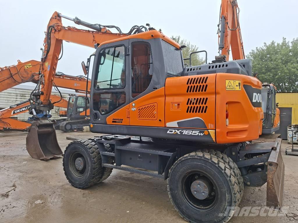 Doosan DX 165 W-5 Bageri točkaši