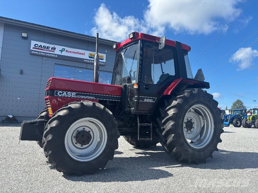 Case IH 845 XLA Traktori