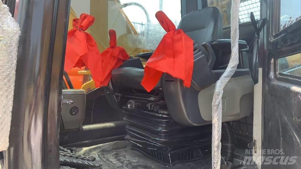 CAT 320 Bageri guseničari