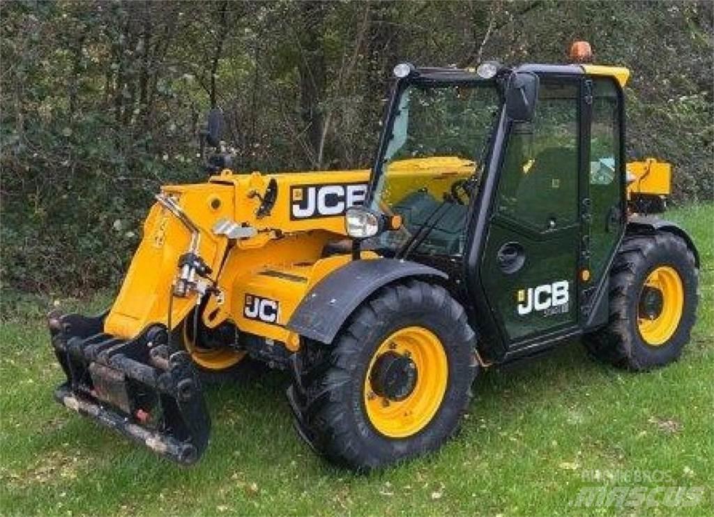 JCB 525-60 Hi Viz Poljoprivredni teleskopski utovarivači