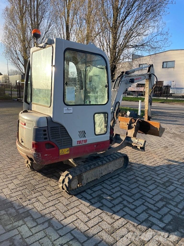 Takeuchi TB 219 Mini bageri < 7t