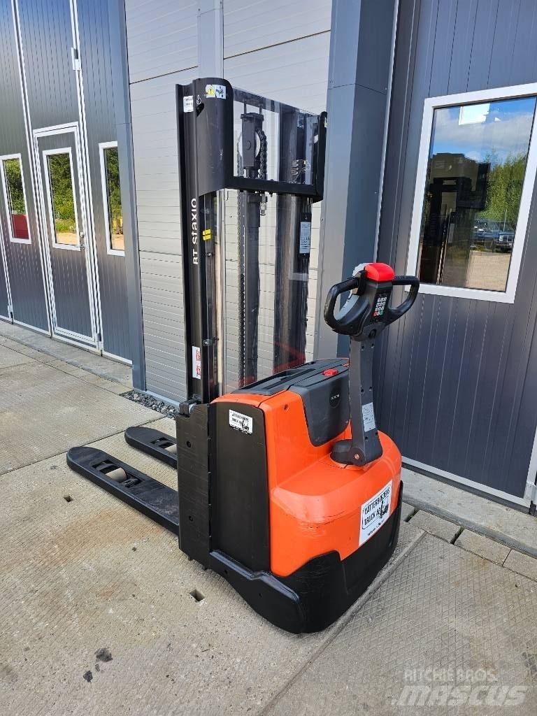 BT SWE 120 L Ručni električni viljuškar