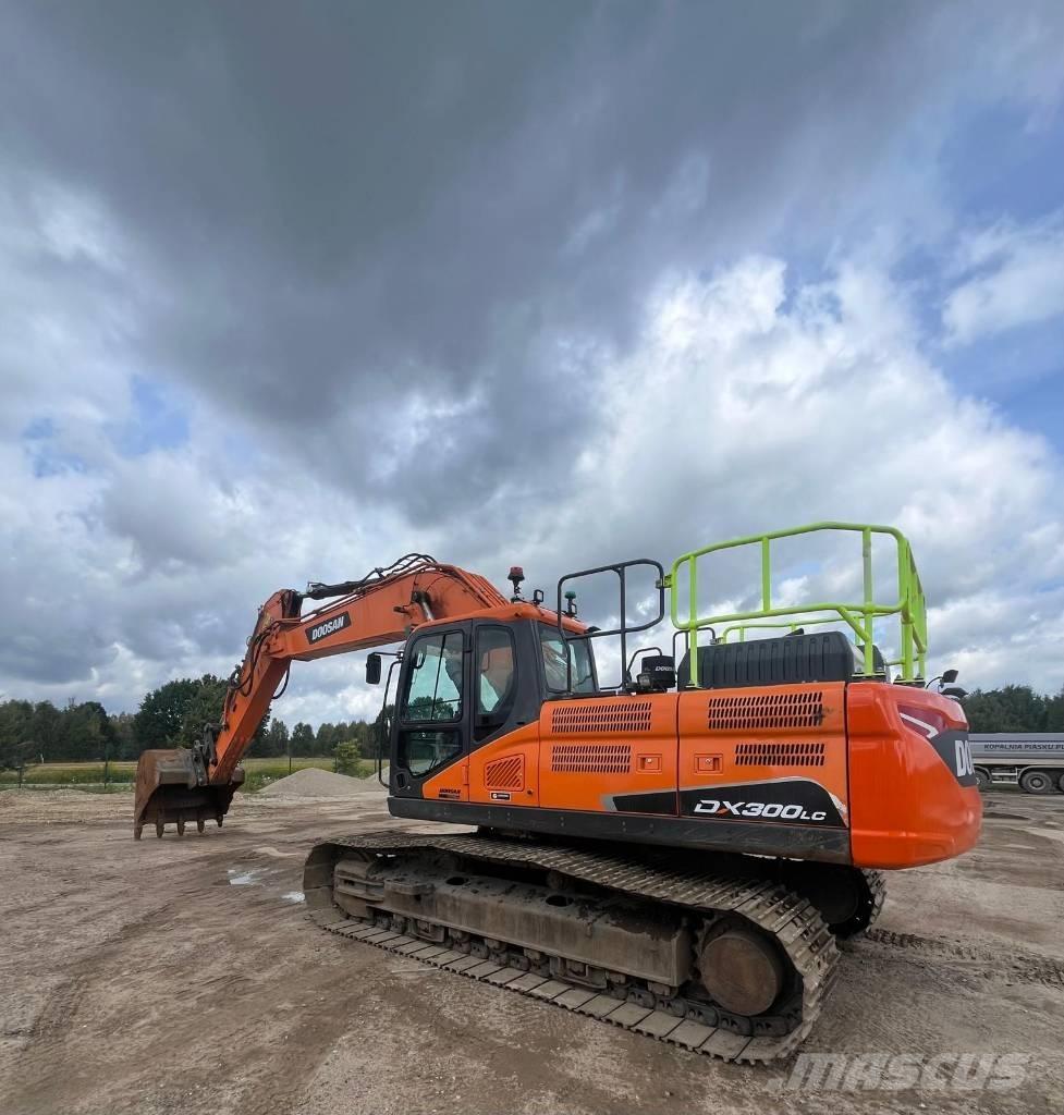 Doosan DX300-LC-7 Bageri guseničari