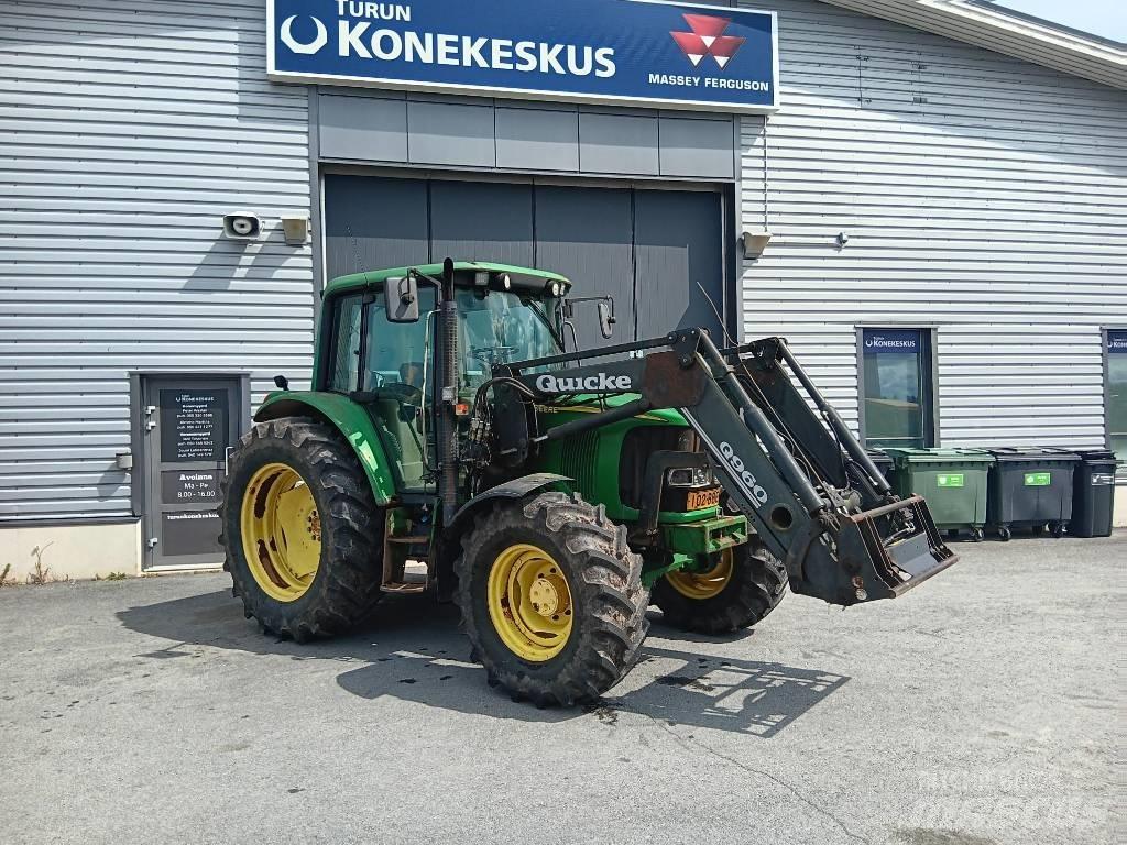 John Deere 6220 Traktori