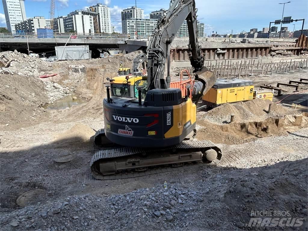 Volvo ECR235EL Bageri guseničari