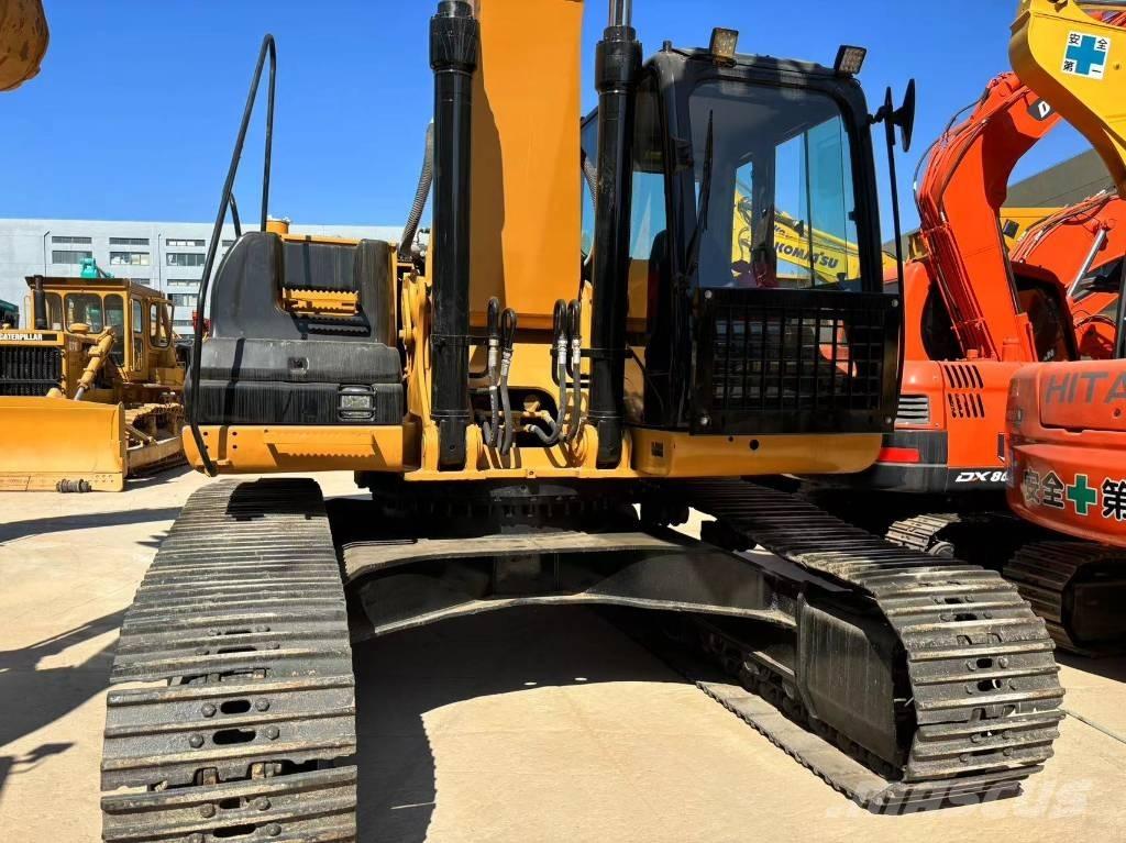 CAT 325 D Bageri guseničari