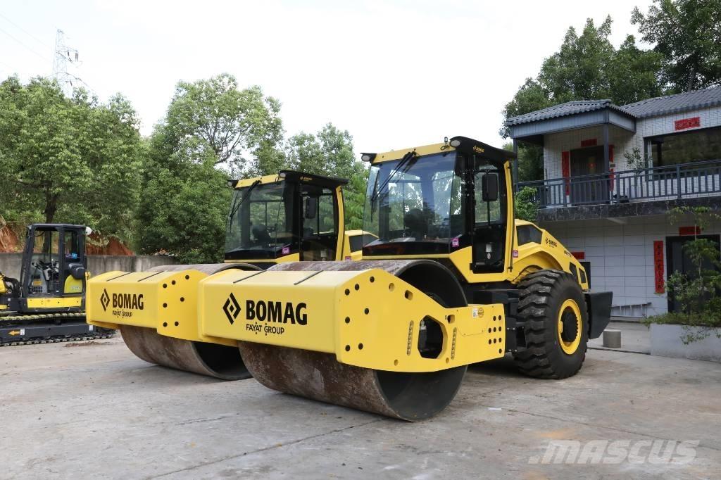 Bomag BW 226 BVC-5 Valjci sa duplim bubnjem