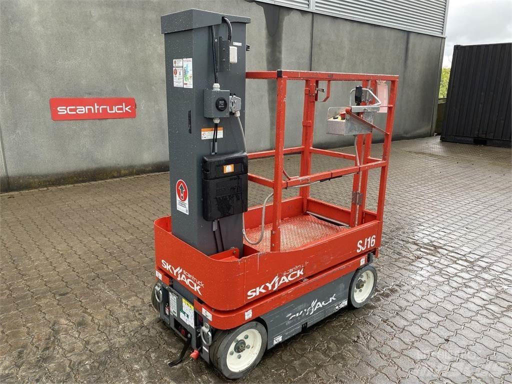 SkyJack SJ16 Jarbolne penjajuće platforme